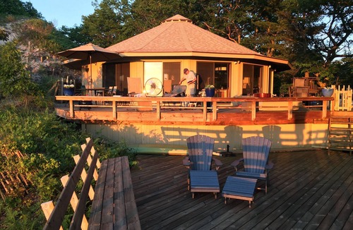 Shelby Cottage | Dune Top Romantic Solitude & Awe-Inspiring Panoramic Lake Michigan Views