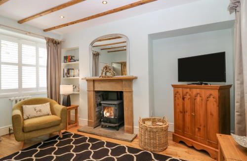 Falkland House | Dunira