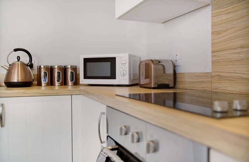 Darlington Apartment | Duplex apartment, close to A1, private car park