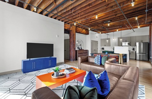 Downtown St. Louis Apartment | DWTN Riverfront Loft W/D Gated Parking