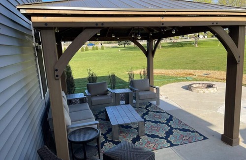 Butte Des Morts House | EAA Air Venture Rental 4 Bedroom, Golf-Course Home