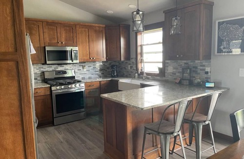 Omro House | EAA Airventure 2026 Rental in Omro
