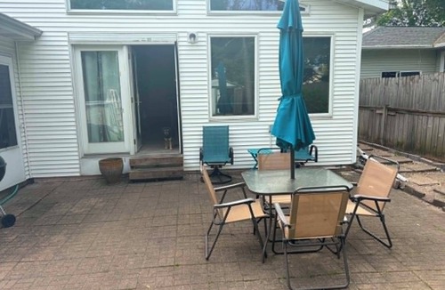 Fond du Lac House | EAA Week House - Cozy 3 bedroom house only a 15-20 minute drive to EAA grounds.