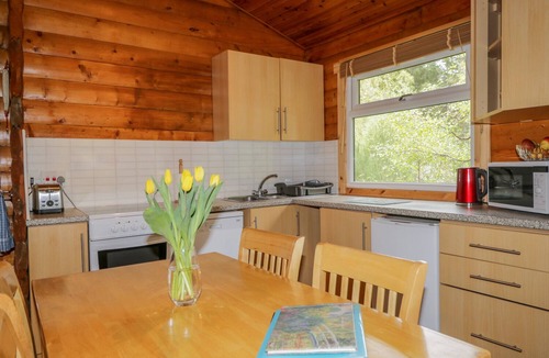 Marybank Cottage | EAGLE LODGE, pet friendly, with a garden in Strathpeffer