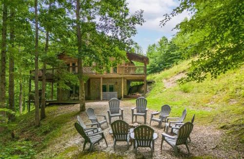 Means House | Eagle View RRG -Hot Tub- WiFi