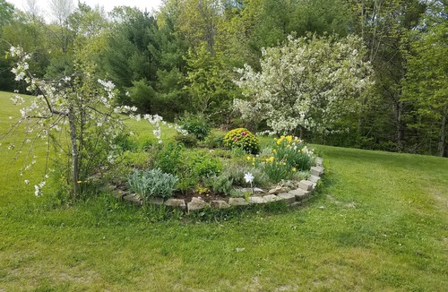 Dresden House | "Eagles Nest" Charming Post & Beam House near Eastern River, Beautiful fields,
