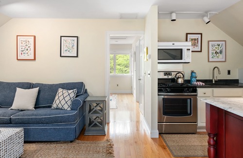 Mid-Coast and Islands House | Eagles Nest Preserve Cottage