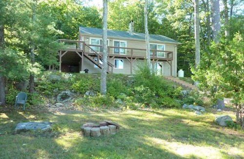 Windham House | EARLY SUMMER SPECIAL* Pet-friendly home w/sandy beach on Little Sebago Lake!