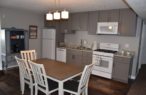 Layton House | East Layton Home with Gorgeous Views