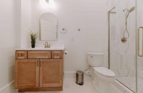 Madison Apartment | East Main Lofts - Minimalist 302