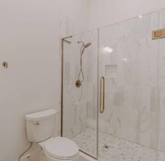 Madison Apartment | East Main Lofts - Minimalist 302