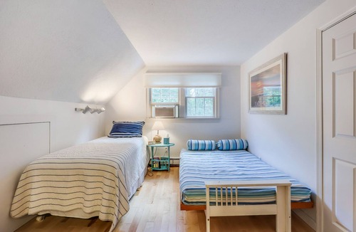 East Orleans House | East Orleans Colonial Style Home With Your Own Private Pool