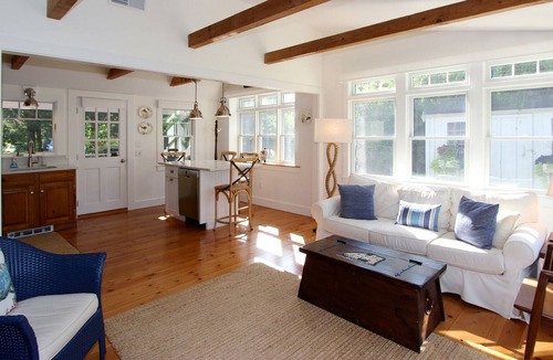 East Orleans Cottage | East Orleans Cottage 3/10 mile to Nauset Beach