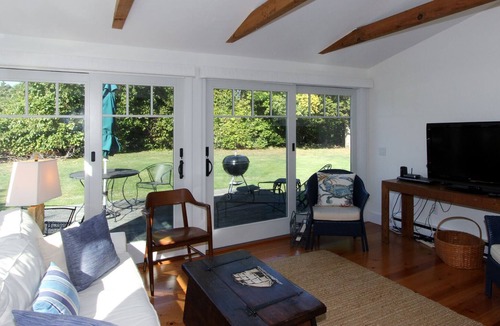 East Orleans Cottage | East Orleans Cottage 3/10 mile to Nauset Beach