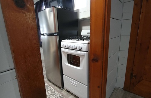 East Tawas Cabin | East Tawas 1 bedroom Barberry cabin