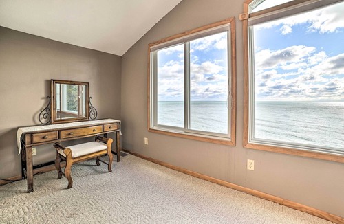 East Tawas House | East Tawas Home w/Patio, Lake Huron On-Site