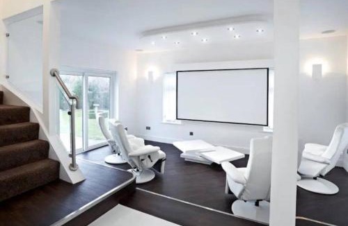 Bedlington House | Eastfield Lodge with Hot Tub
