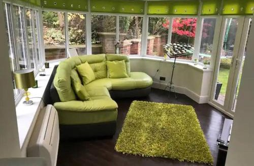 Bedlington House | Eastfield Lodge with Hot Tub