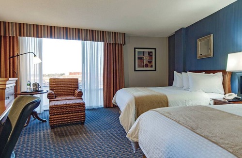 South Portland Hotel | Easy Downtown Portland Access: Modern Hotel with Indoor Pool, Pets Are Allowed