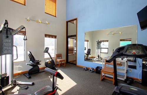 Wisconsin Dells Hotel | Econo Lodge Inn & Suites Wisconsin Dells