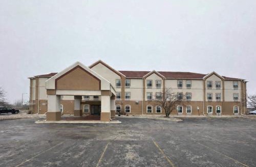 Monee Hotel | Econo Lodge Inn & Suites