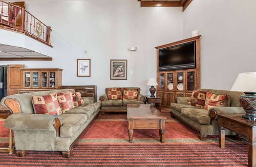 Sedalia Hotel | Econo Lodge Truman Inn