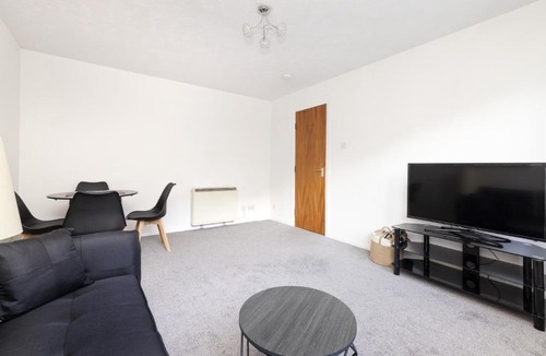 Morningside Apartment | Edinburgh Morningside 2-Bedroom Apartment - Ground Floor