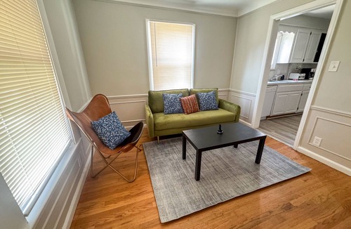 Detroit House | Elegant 3 bed house with 3.5 baths – minutes from Detroit downtown