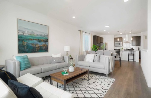 Longmont House | Elegant 3BR Home｜Family-Friendly w/Garage & Flexible Lease Terms #41712
