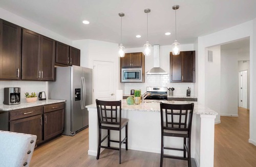 Longmont House | Elegant 3BR Home｜Family-Friendly w/Garage & Flexible Lease Terms #41712