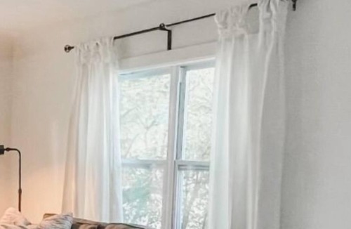 Crystal House | Elegant💜Cozy 4BR/2BA⭐️7 Comfy Beds🛌