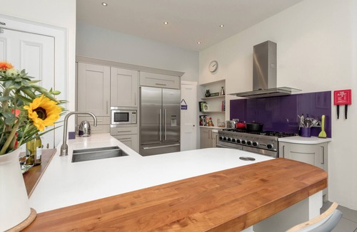 Comely Bank House | Elegant Edinburgh townhouse - perfect for corporate stays, graduations, and special celebrations.