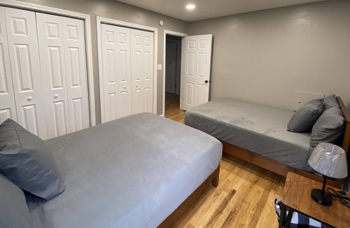 Stafford Apartment | Ellis Apartment at Main Street Lodging Gilbert, WV