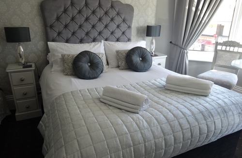 South Shields House | Elmswood Guest House
