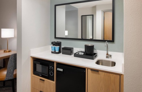 Lexington Hotel | Embassy Suites by Hilton Lexington/UK Coldstream