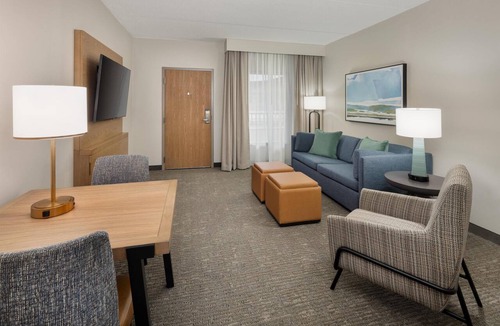 Lexington Hotel | Embassy Suites by Hilton Lexington/UK Coldstream