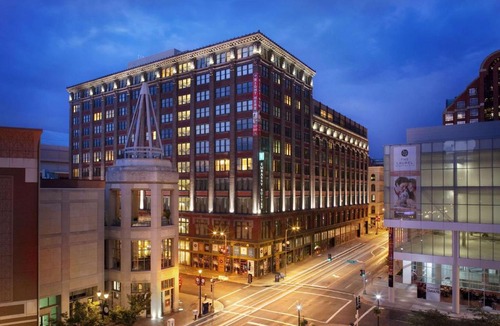 Downtown St. Louis Hotel | Embassy Suites Saint Louis - Downtown