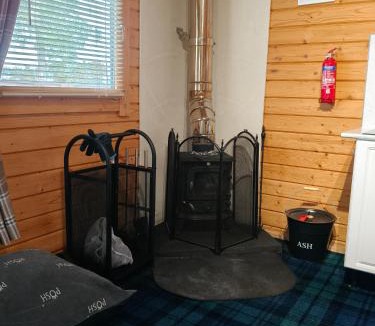 Inverness Ski Chalet | Emili Fois