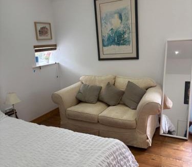 Cornhill on Tweed Apartment | En suite room with separate living room