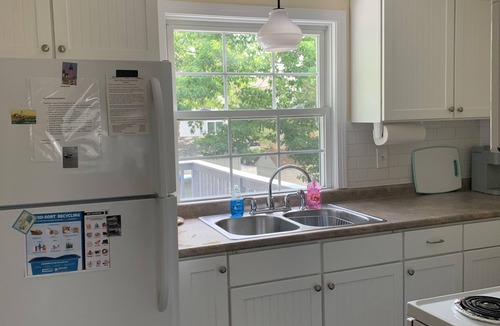 Biddeford Pool Apartment | Enchanting 2-bedroom apartment in the heart of Biddeford Pool at Hills Beach.