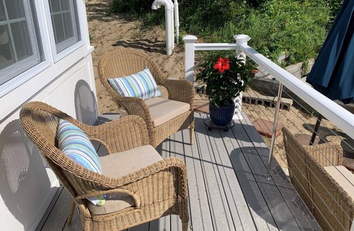 Dennis Port Cottage | ENCHANTING SEASIDE COTTAGE, STEPS TO THE BEACH!