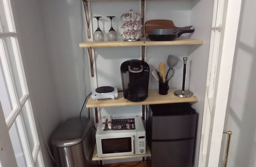 Winchester Apartment | Enjoy a restful stay with fast internet, smart TV and the company of your pet.