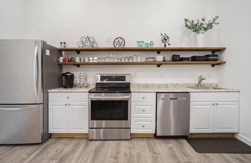 Traverse City Apartment | Enjoyable 4 Bedroom on M22 - Close to Traverse City & Suttons Bay