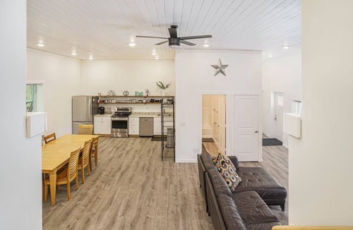 Traverse City Apartment | Enjoyable 4 Bedroom on M22 - Close to Traverse City & Suttons Bay