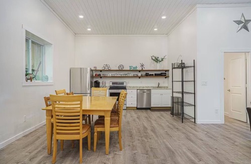 Traverse City Apartment | Enjoyable 4 Bedroom on M22 - Close to Traverse City & Suttons Bay