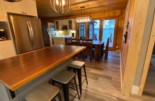 Motley Cabin | Entire Cabin on Lake Shamineau