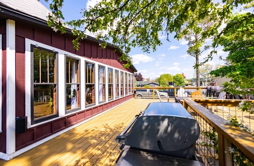 Gaylord House | Entire Home Minutes to Golf Mecca and Downtown Gaylord
