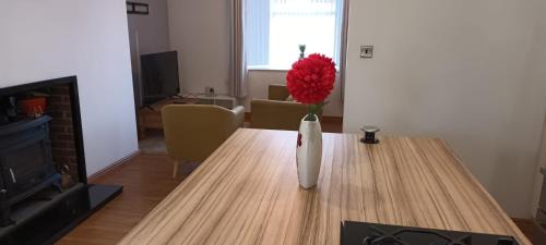 Peterlee Apartment | Entire two bedroom modern house near beach - Durham City