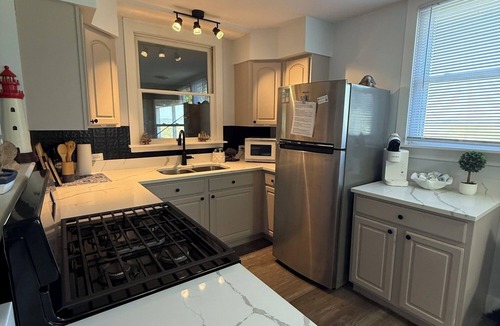 Vickery Apartment | Escape by the bay! Perfect for unplugging, relaxation and regeneration.