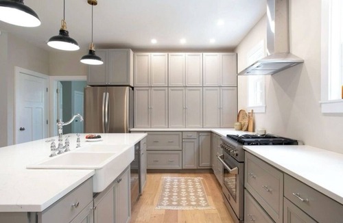 Sheffield House | Escape & Explore! NEW Berkshires Farmhouse